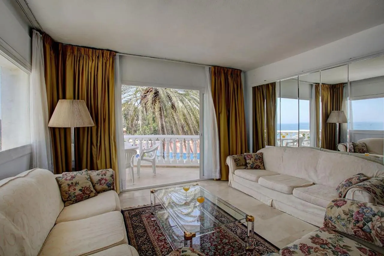 Lovely Beachfront Apartment Puerto Banus Marbella