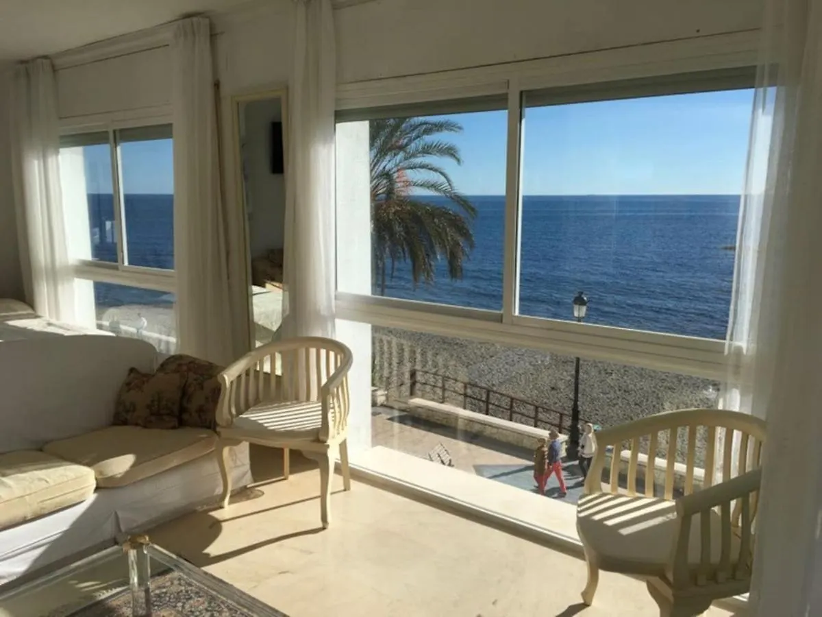 Lovely Beachfront Apartment Puerto Banus Marbella Spain
