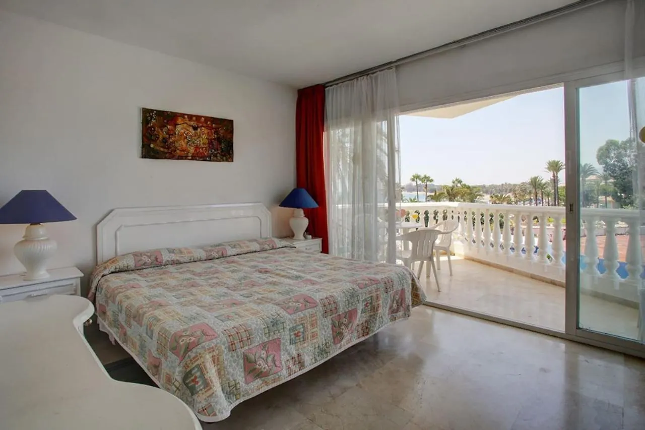Lovely Beachfront Apartment Puerto Banus Marbella