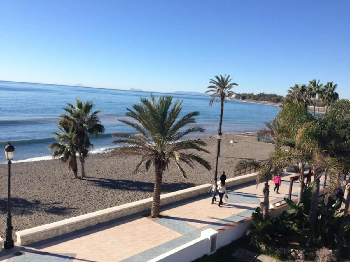 Lovely Beachfront Apartment Puerto Banus Marbella